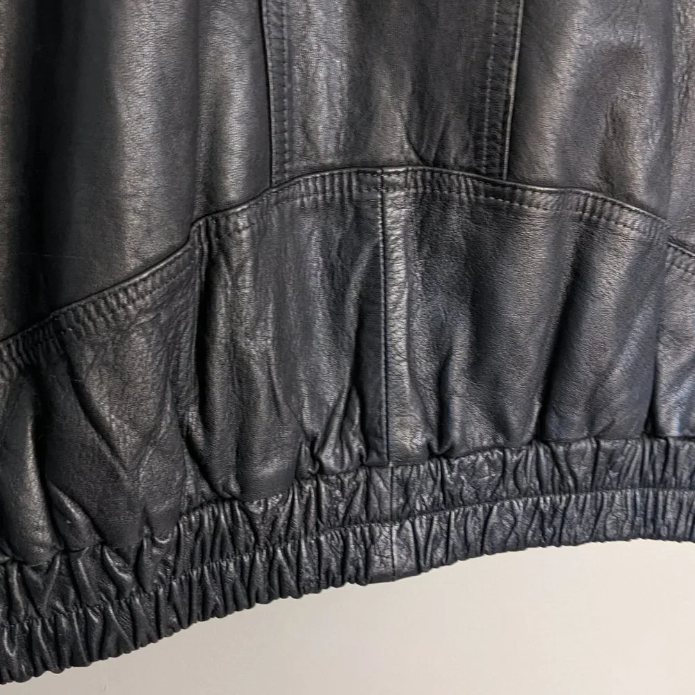 Men's Leather Bomber Jacket - Picture 5 of 7